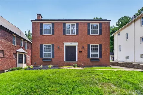 7324 Northmoor Dr, Saint Louis, MO 63105