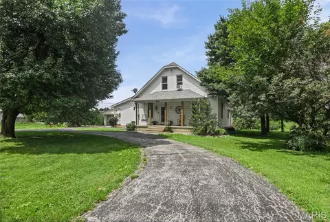 419 Old Rock Rd, Granite City, IL 62040