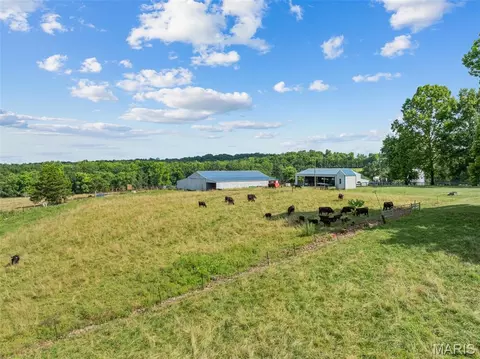 Exterior - 3810 Sunny Rd, Washington, MO 63090 photo 1 of 15