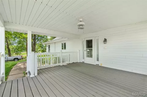 Exterior - 3810 Sunny Rd, Washington, MO 63090 photo 7 of 15
