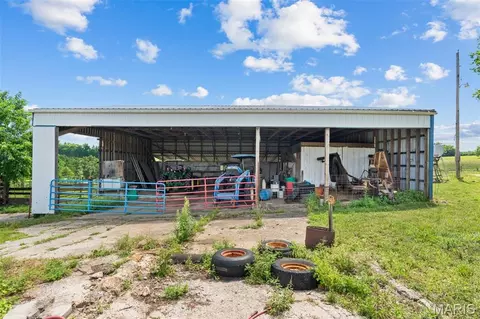 Exterior - 3810 Sunny Rd, Washington, MO 63090 photo 12 of 15