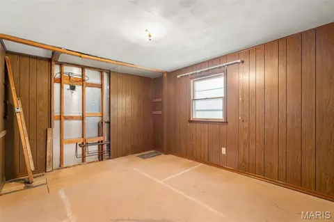 Bedroom - 3810 Sunny Rd, Washington, MO 63090 photo 10 of 10