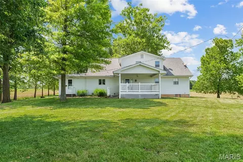 Other - 3810 Sunny Rd, Washington, MO 63090 photo 5 of 10