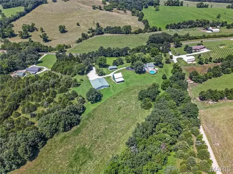 View/Area - 2302 Berkemeyer Rd, Hermann, MO 65041 photo 3 of 3