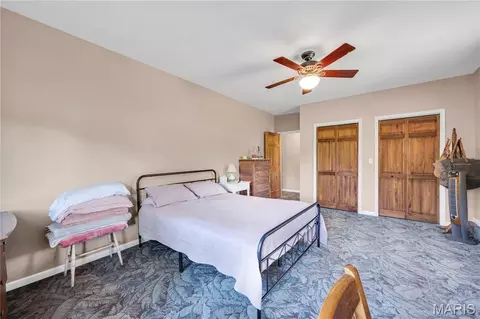 Bedroom - 2302 Berkemeyer Rd, Hermann, MO 65041 photo 3 of 12