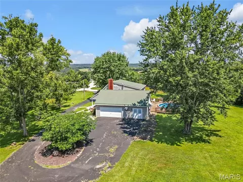 Exterior - 2302 Berkemeyer Rd, Hermann, MO 65041 photo 19 of 22