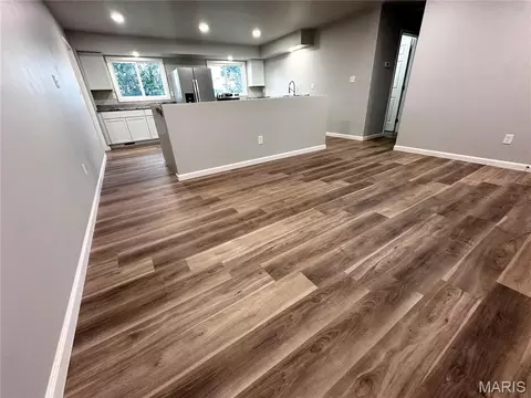 Living - 1671 Elmont Rd, Sullivan, MO 63080 photo 2 of 2