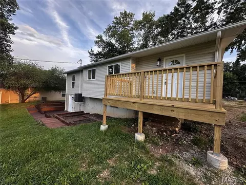 Exterior - 1671 Elmont Rd, Sullivan, MO 63080 photo 3 of 4