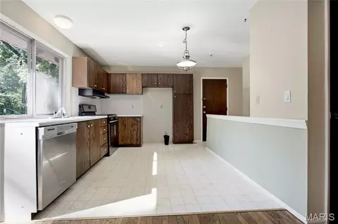 Kitchen - 808 Dinard Dr, Ballwin, MO 63021 photo 1 of 1