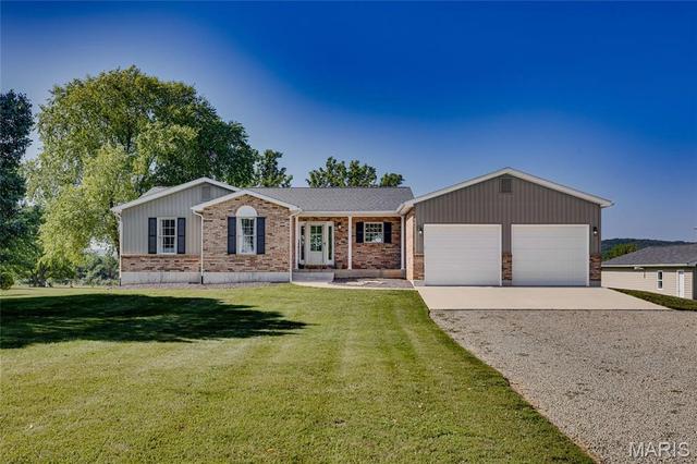 4 Mcclanahan Rd, Farmington, MO 63640