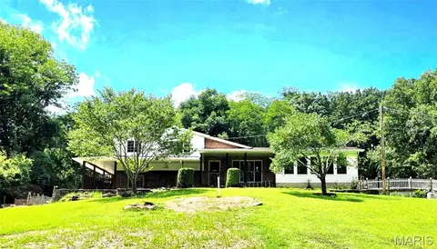 601 Erskine St, Chester, IL 62233