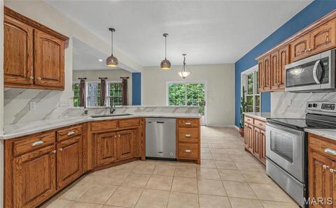 Kitchen - 10470 Pine Needle Cir, Rolla, MO 65401 photo 3 of 3