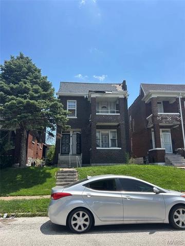 3632 N Taylor Ave, Saint Louis, MO 63115