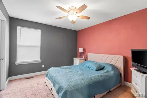 Bedroom - 225 Thorn Brook Dr, O'fallon, MO 63366 photo 3 of 4