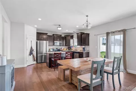 Dining - 225 Thorn Brook Dr, O'fallon, MO 63366 photo 1 of 3