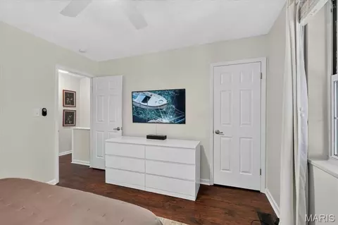 Bedroom - 1663 E Swan Cir, Saint Louis, MO 63144 photo 4 of 5
