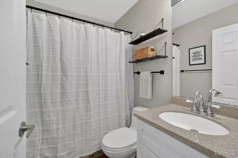 Bath - 1663 E Swan Cir, Saint Louis, MO 63144 photo 1 of 1