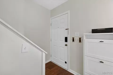 Entry Way - 1663 E Swan Cir, Saint Louis, MO 63144 photo 1 of 1