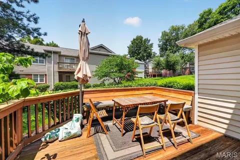 Exterior - 1663 E Swan Cir, Saint Louis, MO 63144 photo 1 of 9