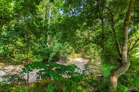 Exterior - 200 Brookside Ln, Ballwin, MO 63021 photo 6 of 7