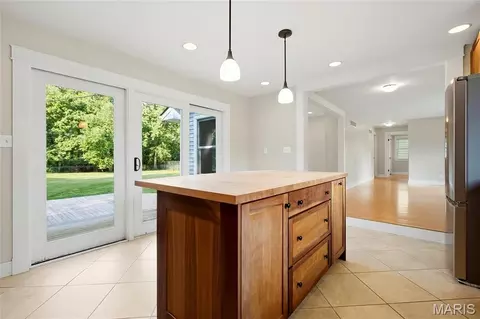 Kitchen - 200 Brookside Ln, Ballwin, MO 63021 photo 3 of 3