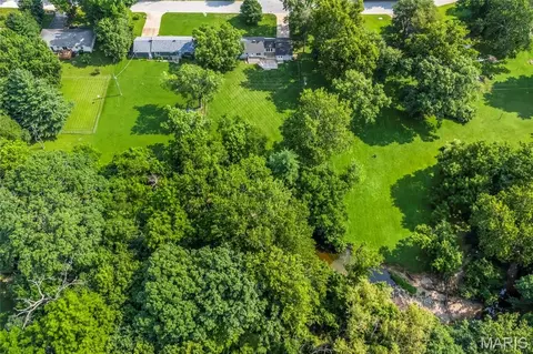 View/Area - 200 Brookside Ln, Ballwin, MO 63021 photo 1 of 4