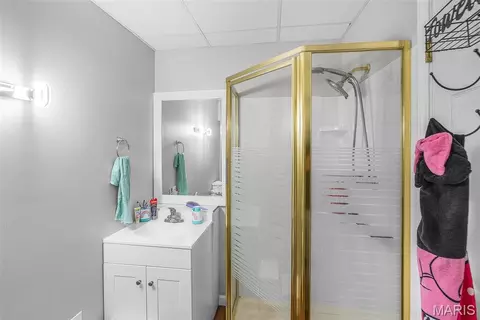 Bath - 616 Greensferry Rd, Jackson, MO 63755 photo 1 of 2