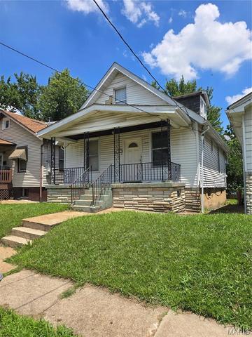 4065 Schiller Pl, Saint Louis, MO 63116