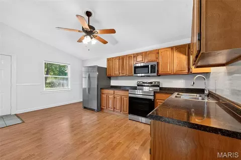 51 Cedar Field Dr, Pacific, MO 63069 photo 10