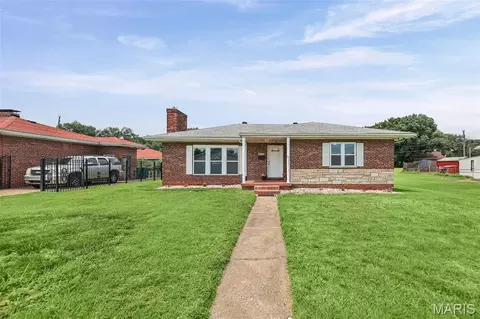 2917 Louisiana Blvd, East St Louis, IL 62205