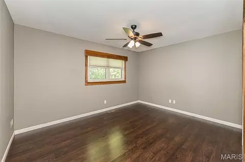 Bedroom - 2120 Devonshire Dr, Imperial, MO 63052 photo 1 of 5