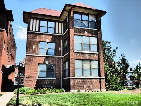 5653 Waterman Blvd #3S, Saint Louis, MO 63112
