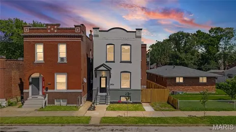 2826 Iowa Ave, Saint Louis, MO 63118