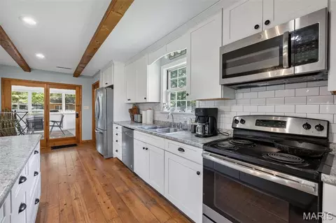Kitchen - 312 S State Highway 21, Caledonia, MO 63631 photo 4 of 5