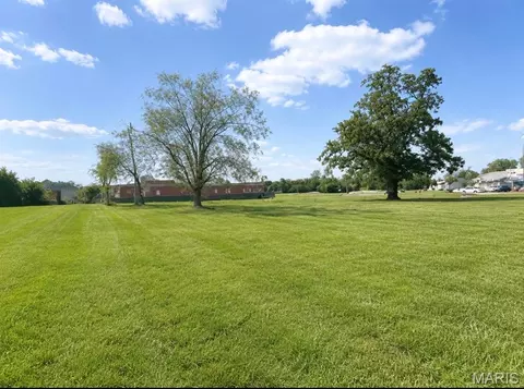 100 W Chestnut St, Desloge, MO 63601