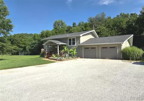 6365 Lang Valley Dr, House Springs, MO 63051
