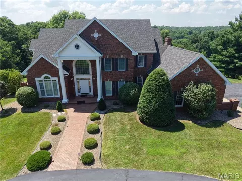 17 Orchard Point Rd, Hannibal, MO 63401
