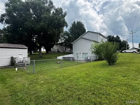 Exterior - 11 W Industrial Dr, Gerald, MO 63037 photo 3 of 5