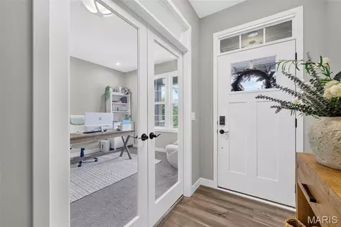 Entry Way - 809 Upland Loop, O'fallon, MO 63368 photo 2 of 11
