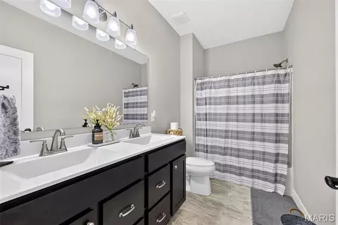 Bath - 809 Upland Loop, O'fallon, MO 63368 photo 6 of 6