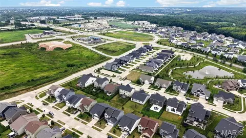 View/Area - 809 Upland Loop, O'fallon, MO 63368 photo 4 of 5