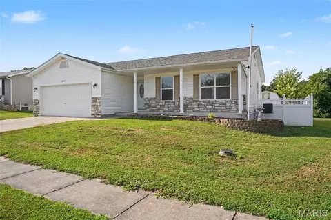Exterior - 6017 Cross Pointe Dr, Cedar Hill, MO 63016 photo 4 of 6