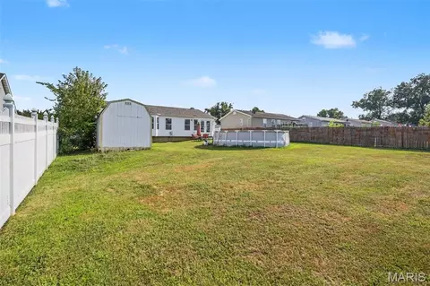 Exterior - 6017 Cross Pointe Dr, Cedar Hill, MO 63016 photo 5 of 6