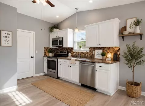Kitchen - 6017 Cross Pointe Dr, Cedar Hill, MO 63016 photo 1 of 2