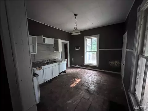 703 Walnut St, Hannibal, MO 63401 photo 11