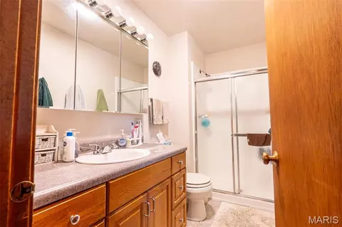 Bath - 15655 County Road 5190, Rolla, MO 65401 photo 5 of 7