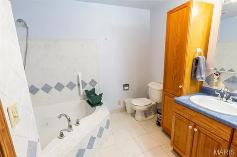 Bath - 15655 County Road 5190, Rolla, MO 65401 photo 3 of 7