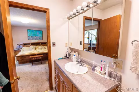 Bath - 15655 County Road 5190, Rolla, MO 65401 photo 7 of 7
