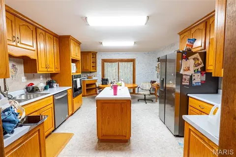 Kitchen - 15655 County Road 5190, Rolla, MO 65401 photo 1 of 5