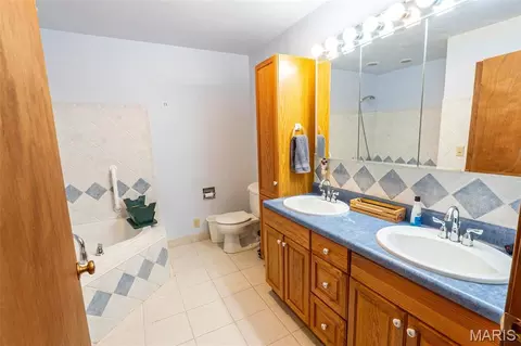 Bath - 15655 County Road 5190, Rolla, MO 65401 photo 1 of 7